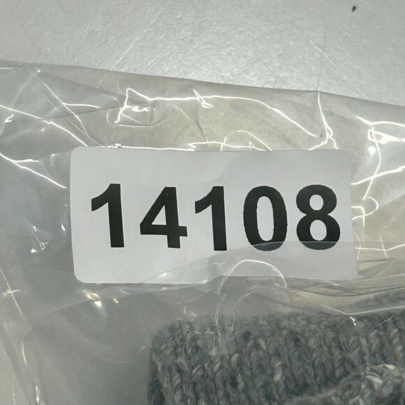 American Eagle Sweater Mens XL Gray Black Speckled Silk Wool Blend Crew Neck NWT - Picture 12 of 12